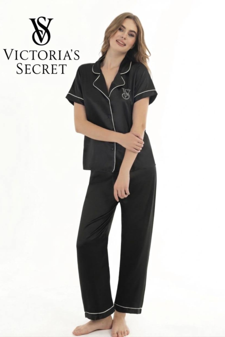 بجامة Victoria's Secret اسود